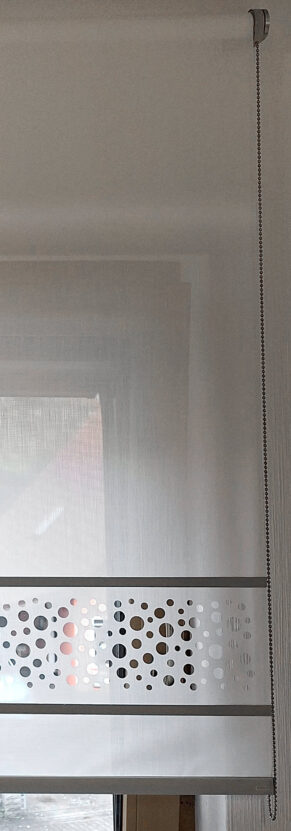 modernes-rollo-mit-lasercut-nach-mass